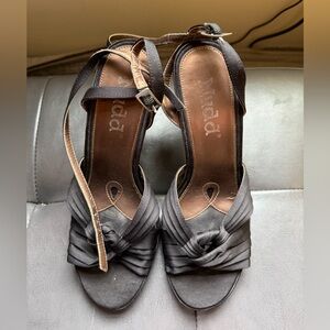 Mudd Women's Black Silk Heels